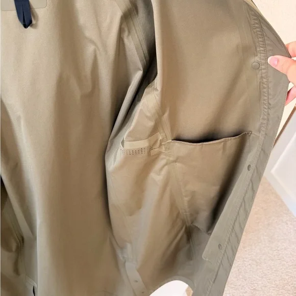 Uniqlo BLOCKTECH Trench Coat in Olive Green Size S - Picture 10 of 12